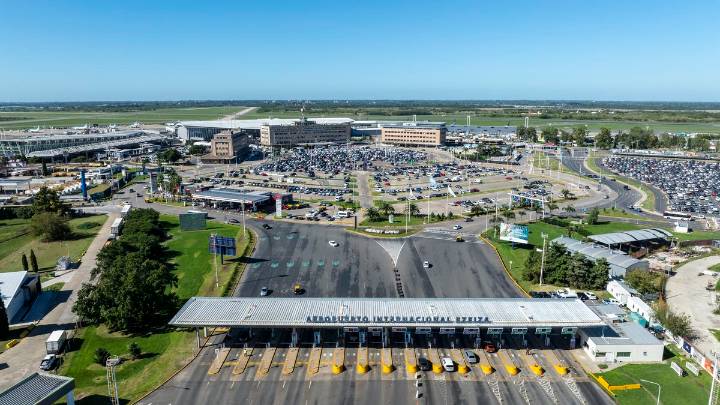 Aeropuertos Argentina hará una inversión de u$s4,3 millones para modernizar el sistema de migraciones en Ezeiza