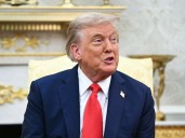 Trump downplays need for ceasefire before private Zelenskyy meeting