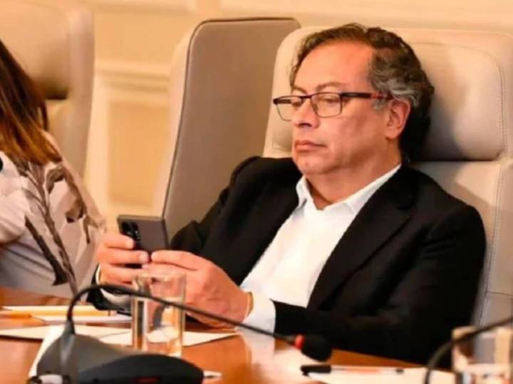 Rifirrafe entre el presidente Petro y Vicky Dávila por 2026