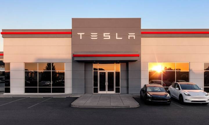 Tesla to appeal jury verdict that held it partially liable for fatal crash