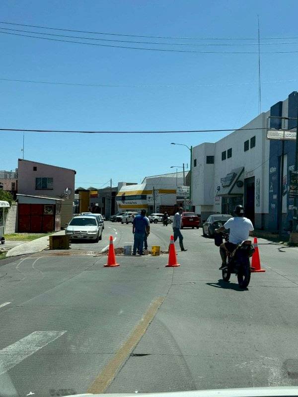 Atienden fugas de agua denunciadas por diputada en Parral