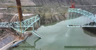 Derrumbe de un puente en China deja al menos 12 trabajadores muertos