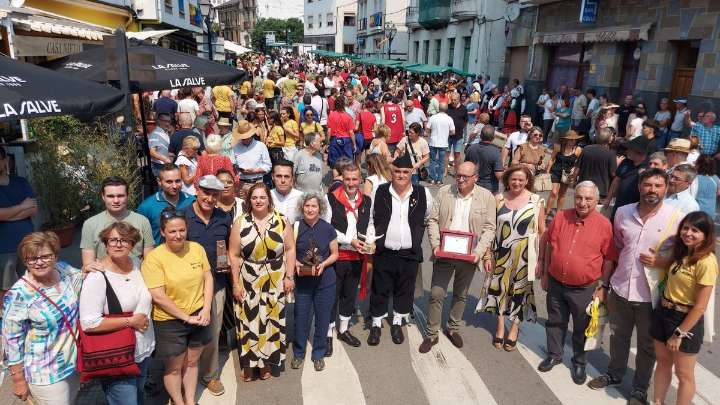 La localidad valdesana de Cadavedo lleva parte de su esencia hasta Navelgas para celebrar el Día de los Pueblos