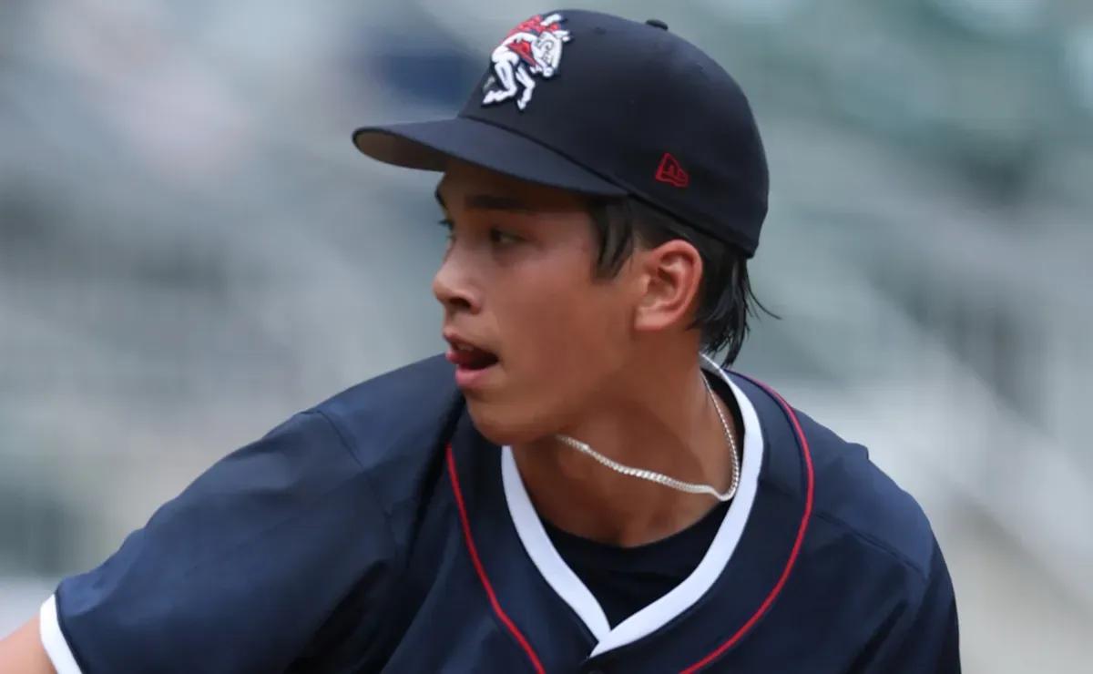 Dodgers HC Dave Roberts promotes Jonah Tong who has an incredible ERA in 19 starts