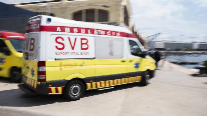 Fallece una niña de seis años tras ser atropellada por una ambulancia en València