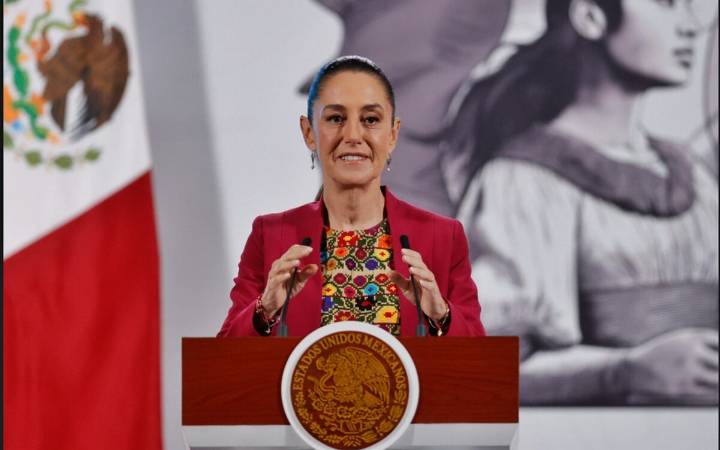 Sheinbaum invitará a ministros a su Primer Informe de Gobierno; califica como "histórica" a la nueva Corte