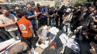 El momento del bombardeo israelí sobre un hospital en Gaza: al menos 20 muertos, entre ellos 5 periodistas