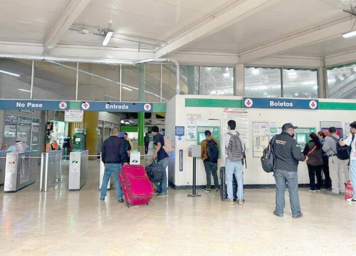 Vuelven a la normalidad las tres estaciones del Metro
