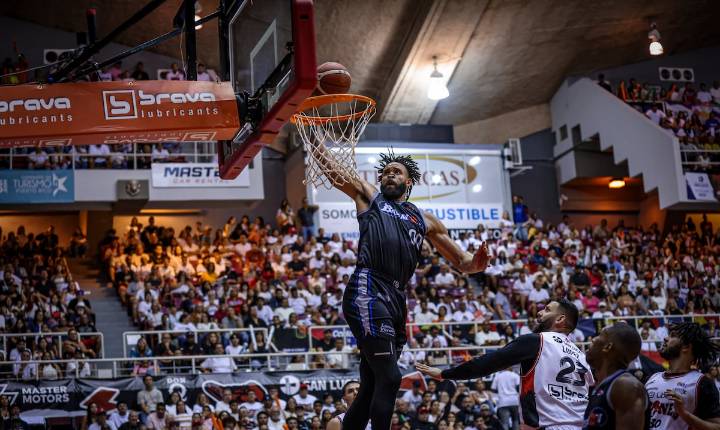 Los Vaqueros asaltan el “Pachín” Vicens y se colocan a uno de ganar el campeonato del BSN