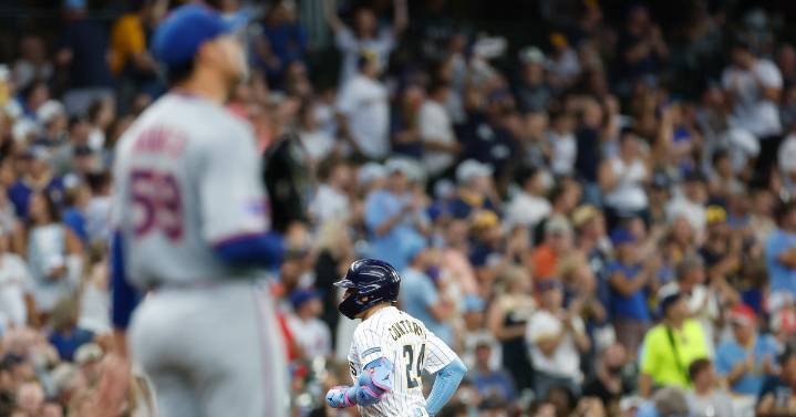 Mets blow five-run lead, get swept by Brewers, lose seventh-straight game as the 2025 season hangs in the balance