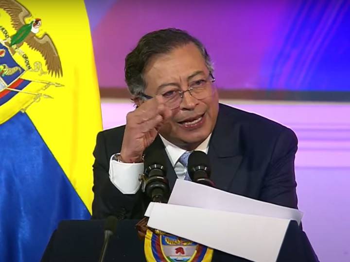 “Solo quieren gente que se arrodille”: Petro sobre la Andi