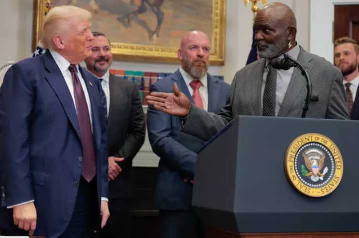Lawrence Taylor 'Doesn't Know Why' He Was Tapped For Trump Fitness Council