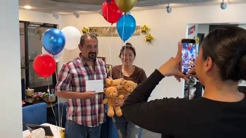 Un padre habla tras obtener la libertad bajo fianza tras pasar un mes detenido en un centro de inmigración