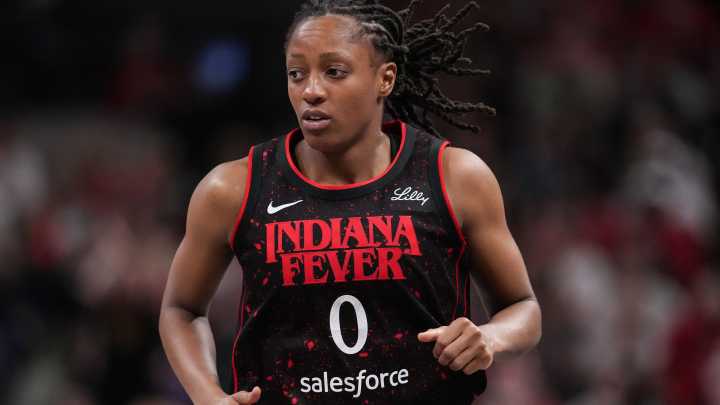 Kelsey Mitchell breaks Caitlin Clark's Fever single