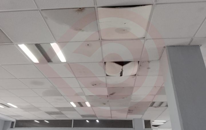 Goteras inundan área operativa de la PDI de la Fiscalía en Valles