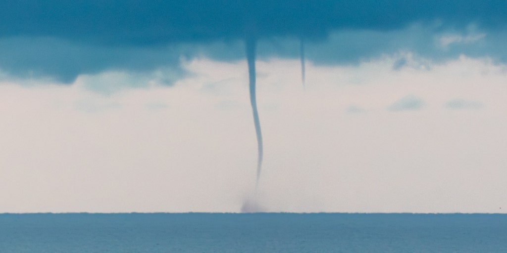 Waterspout outbreak over Great Lakes triggers nearly 100 twisters in 5 days