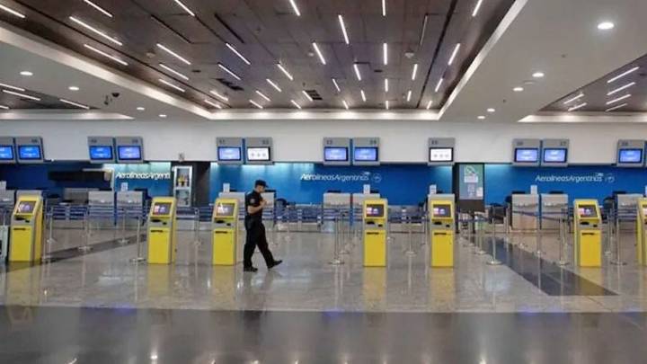 Comenzó otra jornada del paro de controladores aéreos: más de 15 mil pasajeros afectados