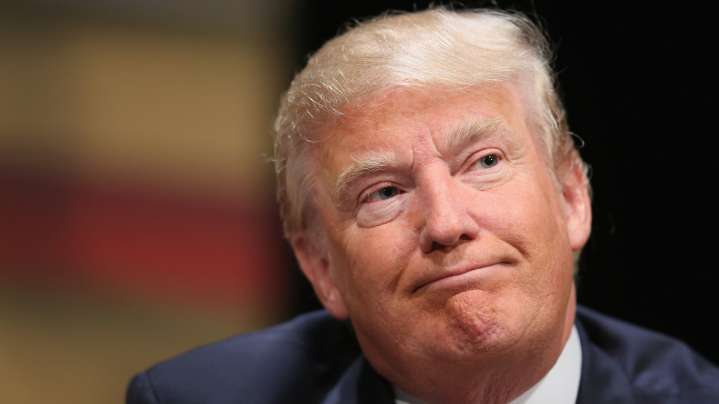 We Asked A Hairstylist How They Would Fix Trump's Disastrous 'Do