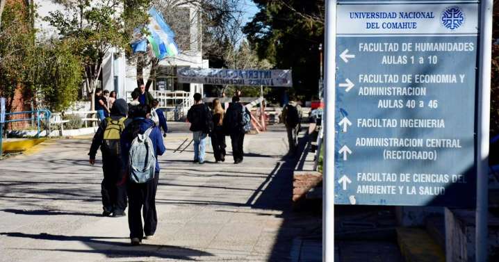 La carrera prematura por la Universidad Nacional del Comahue salpica las elecciones de octubre en Neuquén