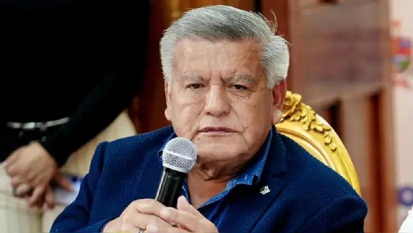 César Acuña cita a la biblia para negar actos de corrupción: "Dios me dijo 'te voy a cuidar y haré justicia'"