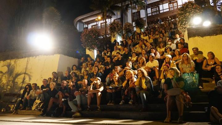 El Verano de Cuento 2025 recuerda en su despedida a Alfredo Muzaber