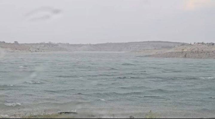 Presa de la Amistad sigue en niveles críticos pese a lluvias recientes