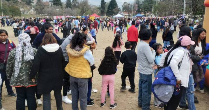 Cientos de niños participaron del festejo por su día en el Parque San Martin