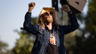The worship and the protest: Sean Feicht's Saskatoon stop loud, but peaceful