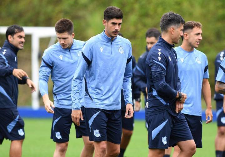 El Mirandés, una opción para Carlos Fernández