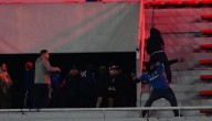 Lanzamiento de objetos, riñas, fuerte multa económica: los cargos que Conmebol imputa a la U tras incidentes en Argentina