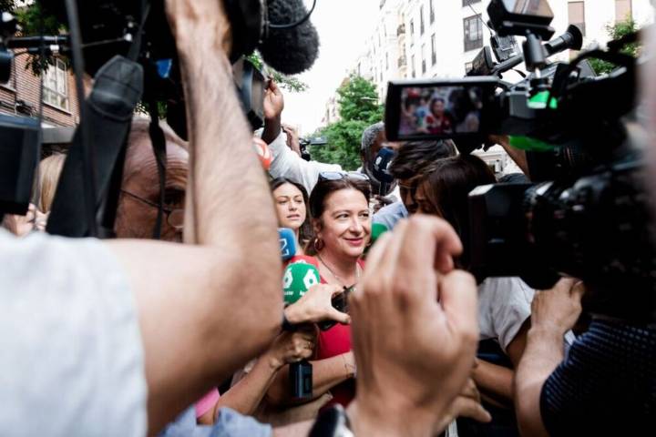 La Fiscalía de Madrid pide investigar a Leire Díez por soborno