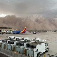 Sci-fi skies: 'Haboob' plunges Phoenix into darkness