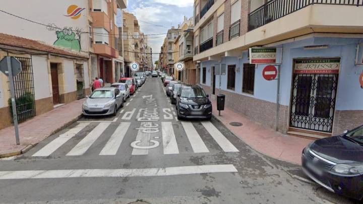 Muere un hombre tras ser tiroteado en Torrevieja y la Guardia Civil detiene a tres hombres por su presunta implicación