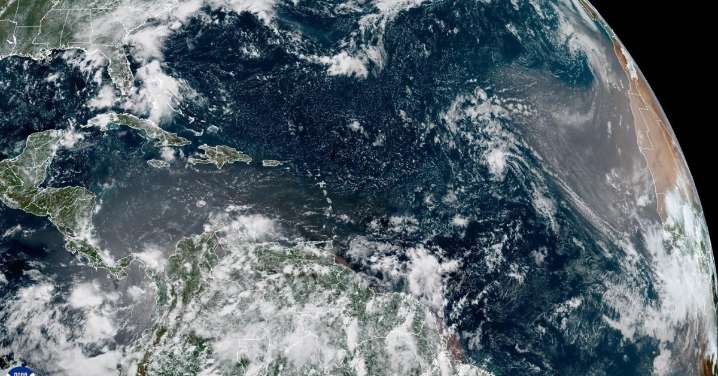 Prevén aumento de las tormentas tropicales en el Atlántico entre agosto y noviembre