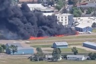 Avioneta colisiona con aeronave estacionada en Montana y provoca incendio sin víctimas graves