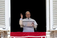 Pope Leo urges end to 'pandemic of arms' in prayer for Minneapolis shooting victims