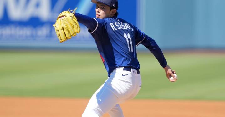 Roki Sasaki throws 3 simulated innings, progressing in rehab