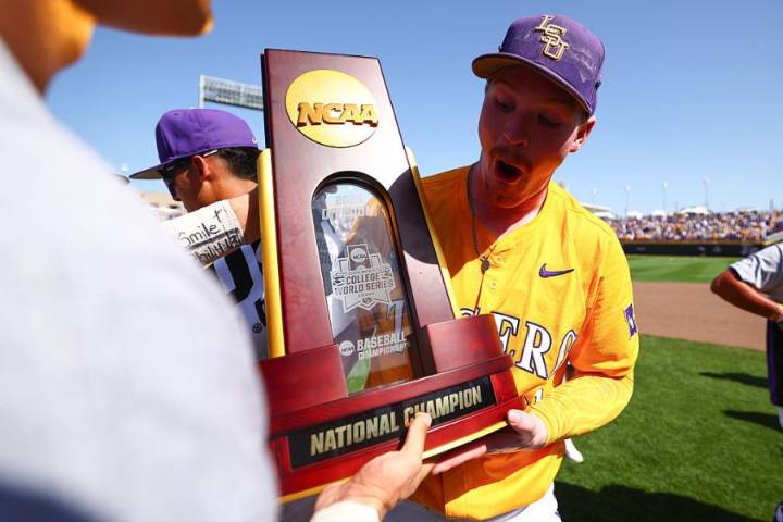 LSU baseball players invited to White House after championship win