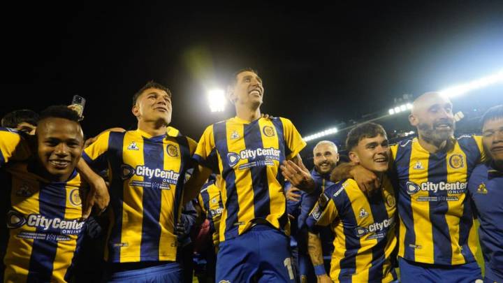 Arriba, Fideo: los jugadores de Central hicieron estallar el Gigante con su festejo