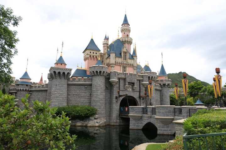 Muere un hombre en una popular atracción de Disneyland
