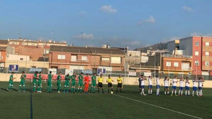 Región | El Ayuntamiento de Murcia renueva el sistema de riego de 5 campos de césped artificial
