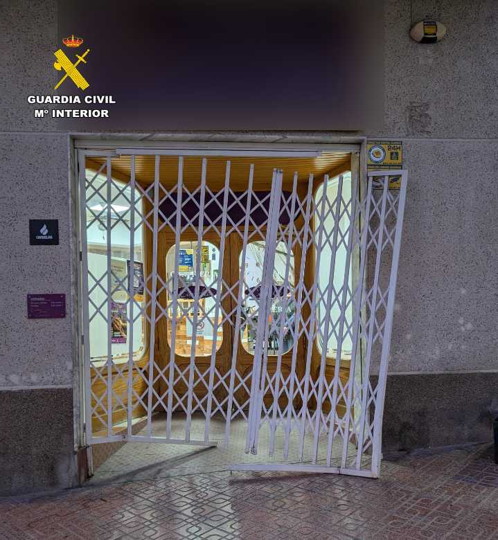 Detenidas en Caudete tres personas acusada de robo en 10 establecimientos públicos y una vivienda