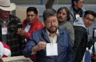 Votan Presidente y candidato puntero en Bolivia