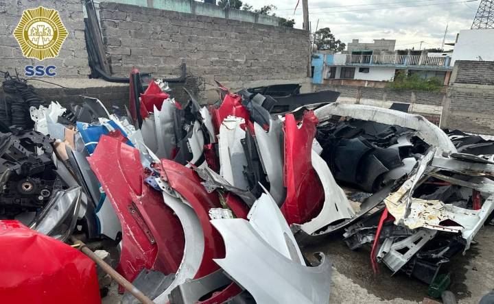 Aseguran 16 toneladas de autopartes en Iztapalapa