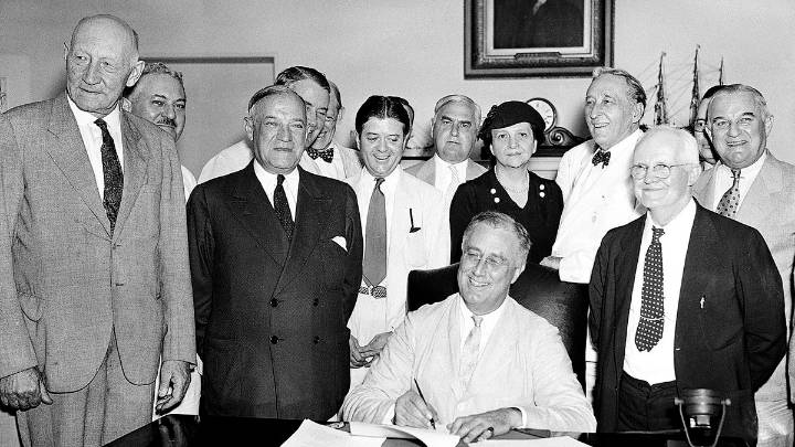 Aniversario del Seguro Social de EEUU, marcado por amenazas de financiamiento y privatización