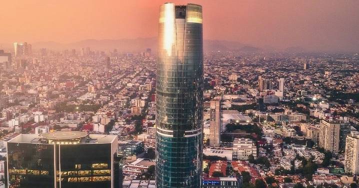 Fallas en elevadores y hasta balaceras hacen sufrir a Plaza Mítikah
