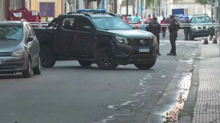 Un policía de la Ciudad mató a un hombre durante un intento de robo en La Boca