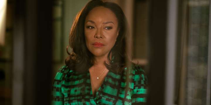 ‘The Chi’ Star Lynn Whitfield Says Her Character’s Death Was a Surprise to Her | Lynn Whitfield, Paramount Plus, Showtime, The Chi, yolanda ross