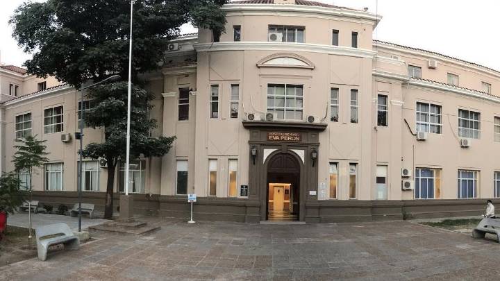 Realizaron una cirugía de reconstrucción de tórax en el Hospital de Niños