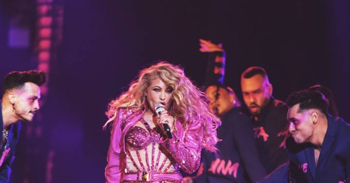 Paulina Rubio incumple dos órdenes judiciales sobre custodia de su hijo